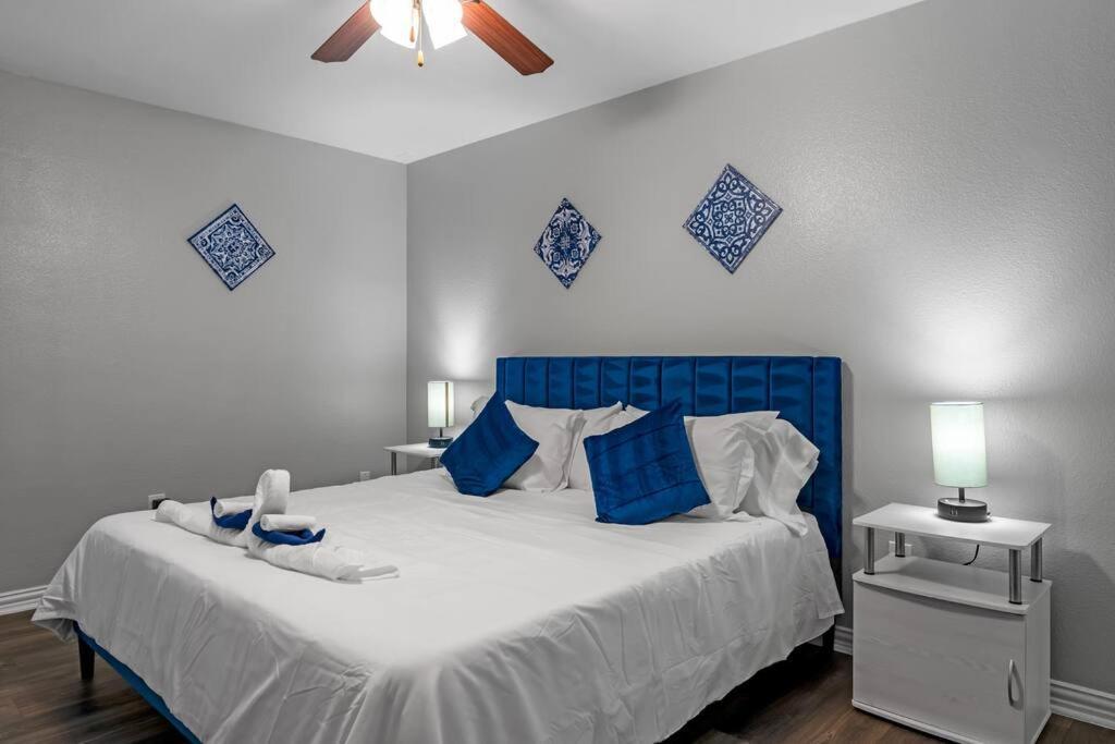Family Friendly 2Bdrm-Walk To At&T/Cowboys Stadium Arlington Dış mekan fotoğraf