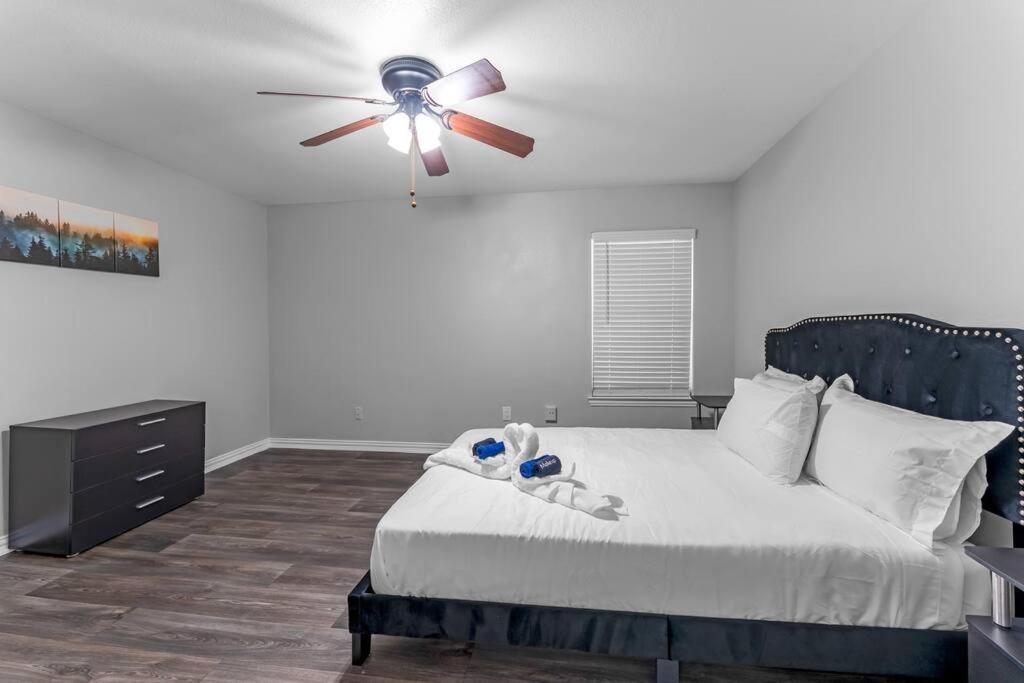 Family Friendly 2Bdrm-Walk To At&T/Cowboys Stadium Arlington Dış mekan fotoğraf