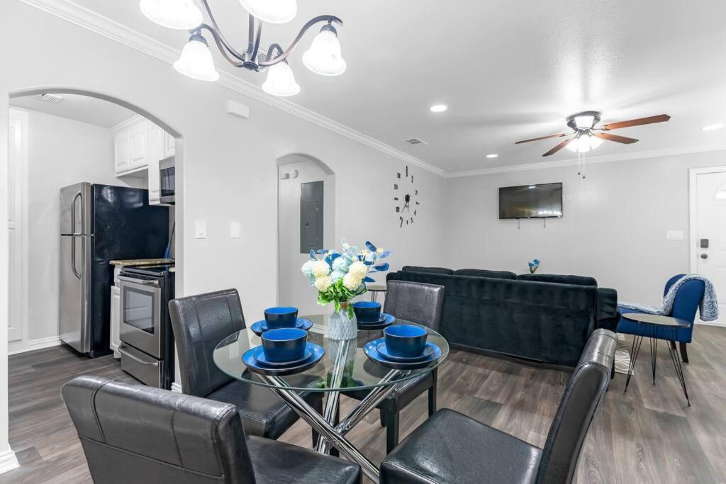 Family Friendly 2Bdrm-Walk To At&T/Cowboys Stadium Arlington Dış mekan fotoğraf
