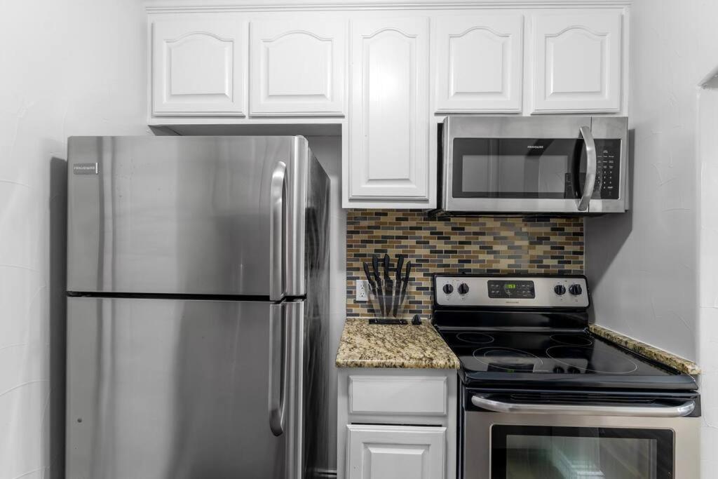 Family Friendly 2Bdrm-Walk To At&T/Cowboys Stadium Arlington Dış mekan fotoğraf