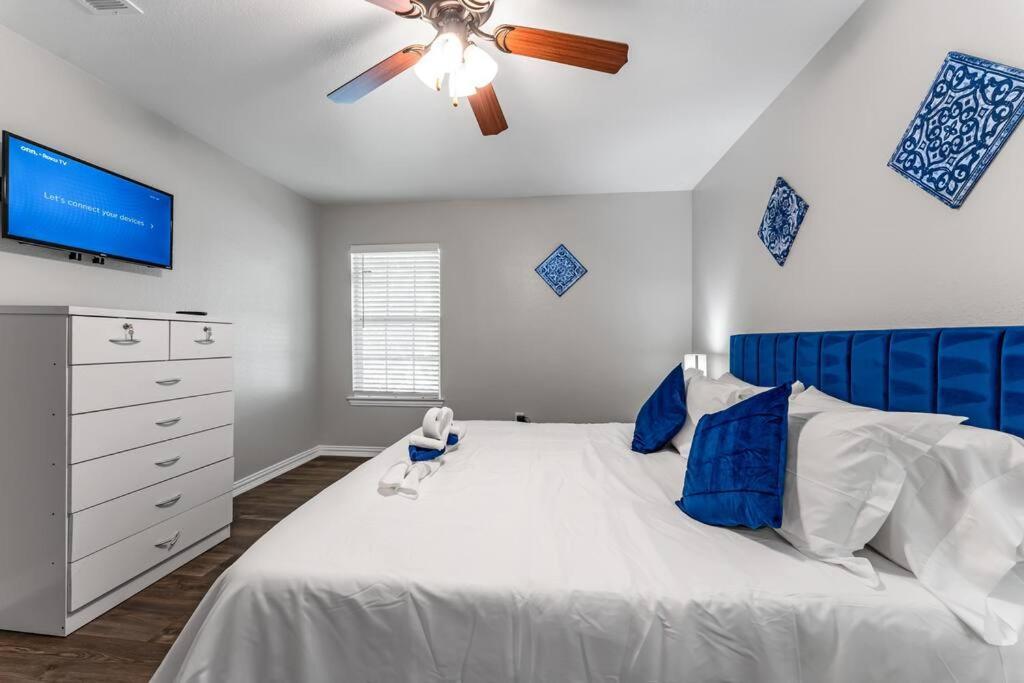 Family Friendly 2Bdrm-Walk To At&T/Cowboys Stadium Arlington Dış mekan fotoğraf